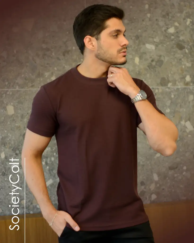 Camiseta Marrom